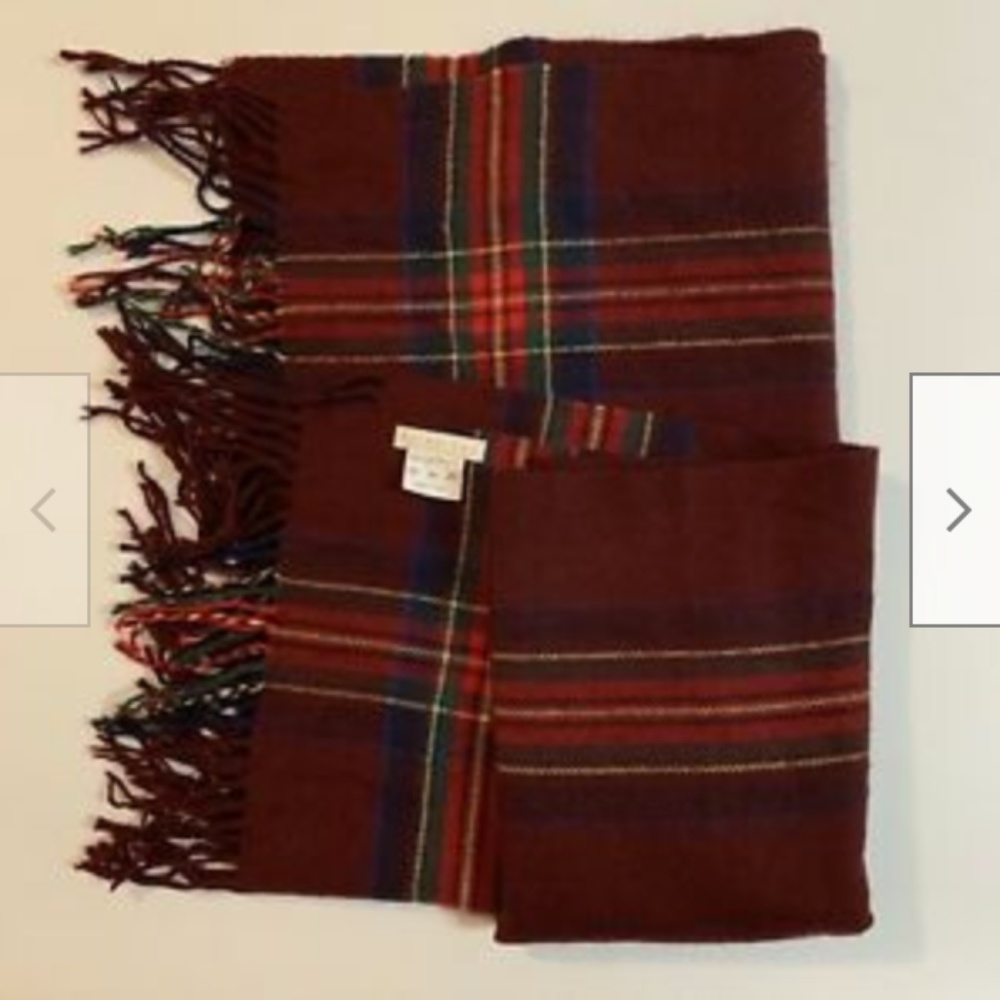 Shiraleah Chicago Anthropologie red scarf tassels